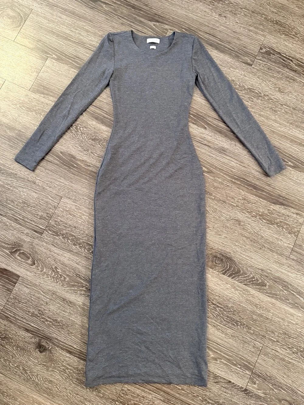 Aritzia Contour Crew Longsleeve Midi Dress New
